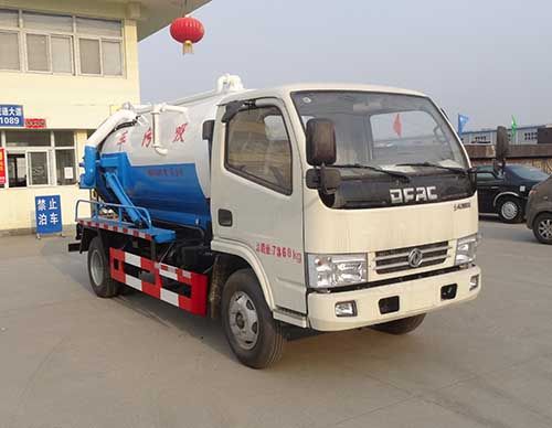 HYS5070GXWE6型吸污車