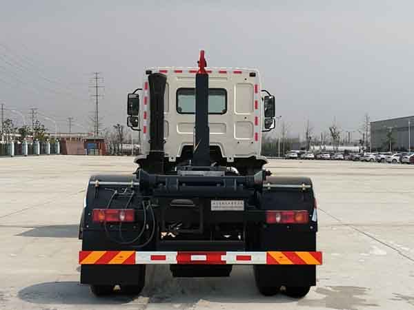 CSC5186ZXXEL6型車(chē)廂可卸式垃圾車(chē)
